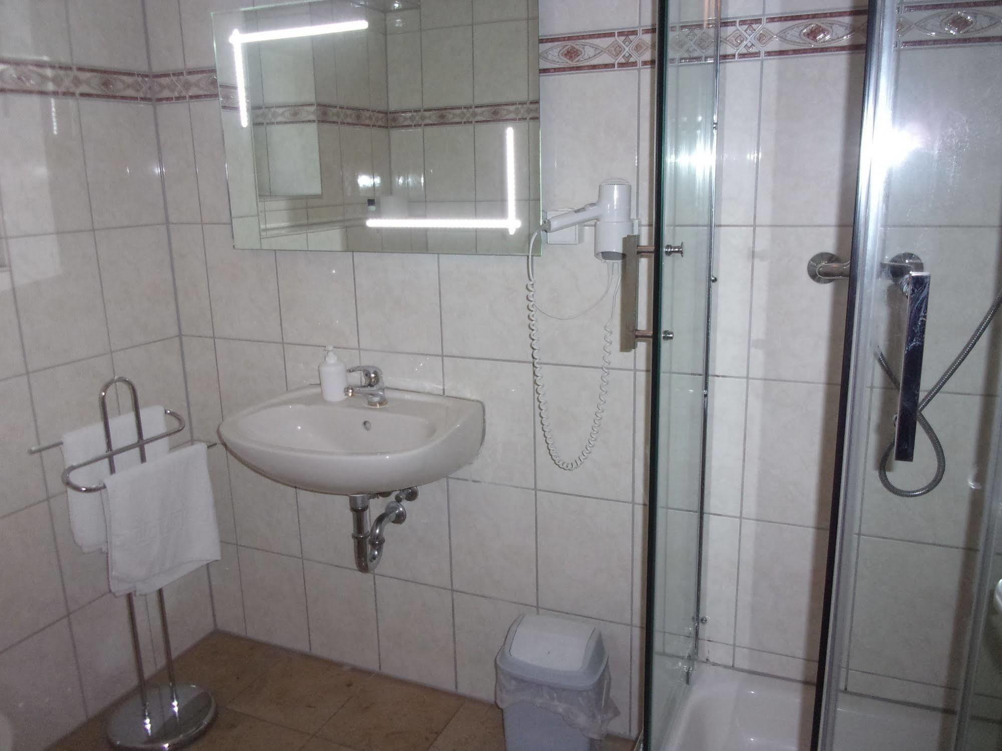 Hotel Faehrhaus ساربروكن المظهر الخارجي الصورة